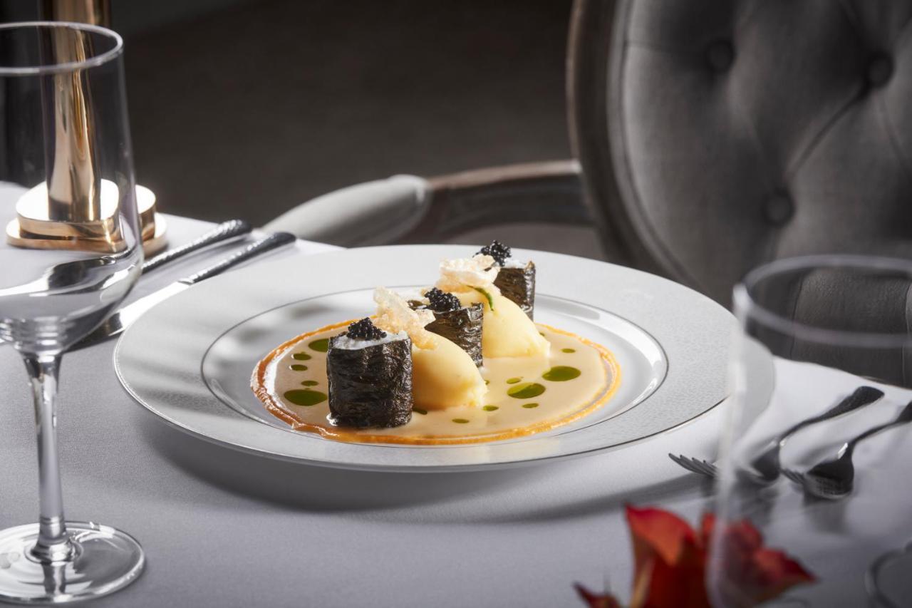 Bathen House Boutique Hotel Exteriér fotografie A plate of caviar