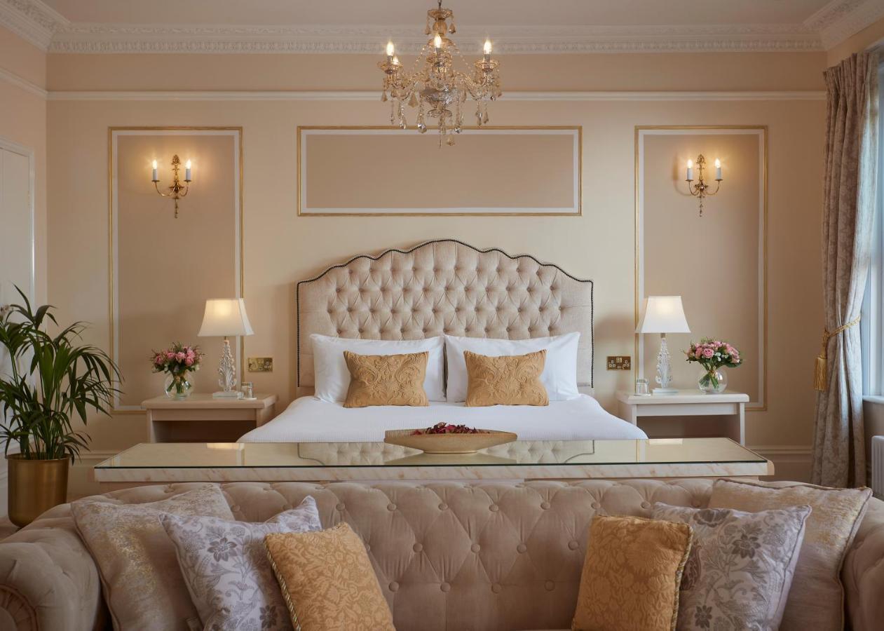 Bathen House Boutique Hotel Exteriér fotografie A bedroom at the hotel